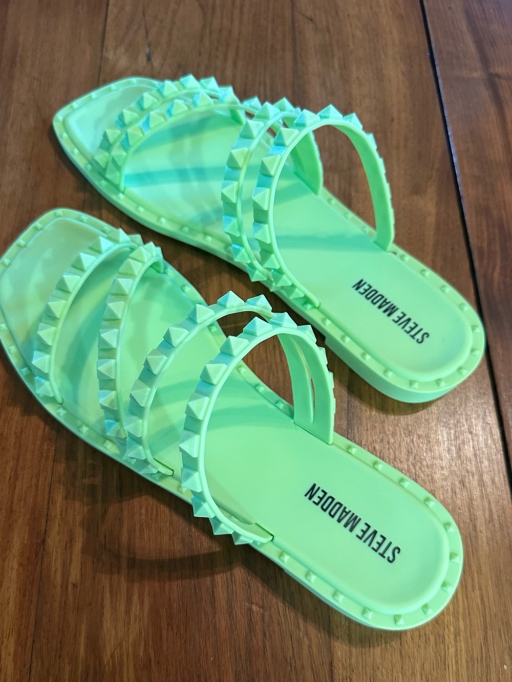 Steve Madden Neon Lime Pyramid Stud Slide Sandals - Picture 2 of 4